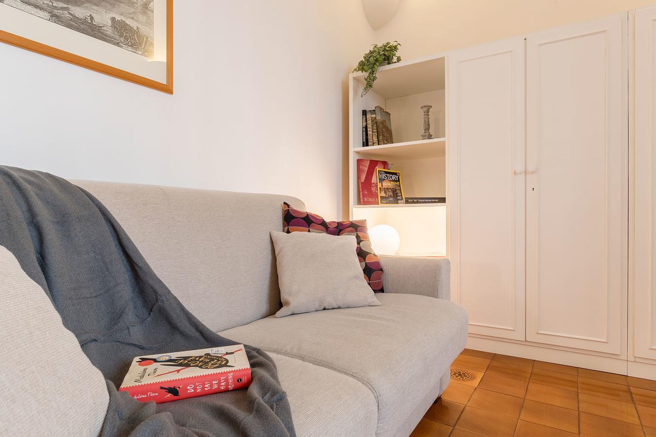 Casa Dell'Arco Apartment โรม ภายนอก รูปภาพ
